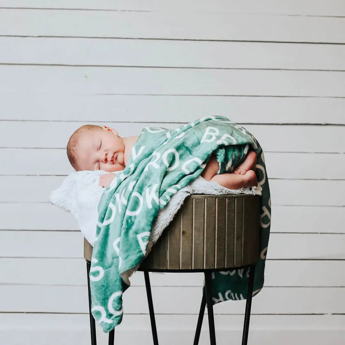 Couverture Bébé Personnalisée & Plaid Bébé Minky - Cadeau Naissance Unique