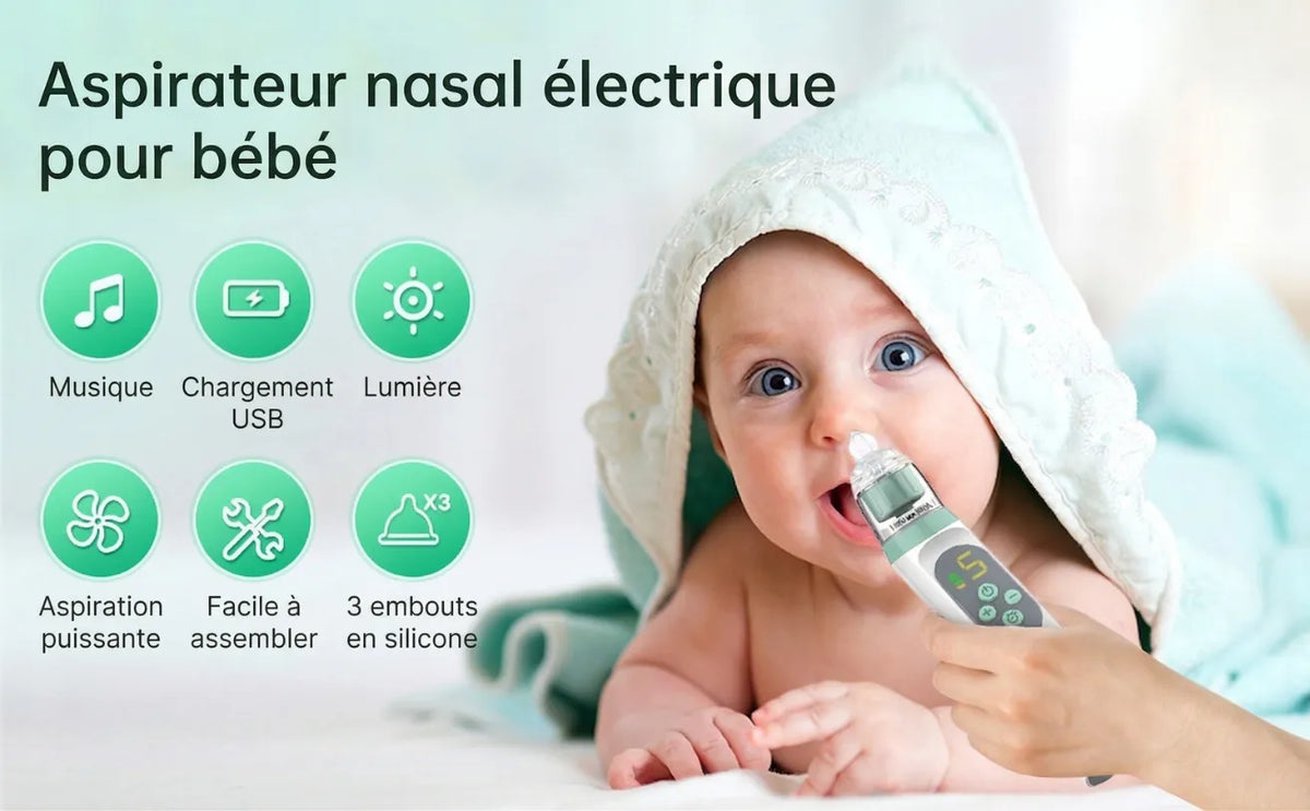 Bébé avec une capuche de serviette après le bain, présentant les fonctions du mouche bébé électrique : musique, chargement USB et embouts silicone.